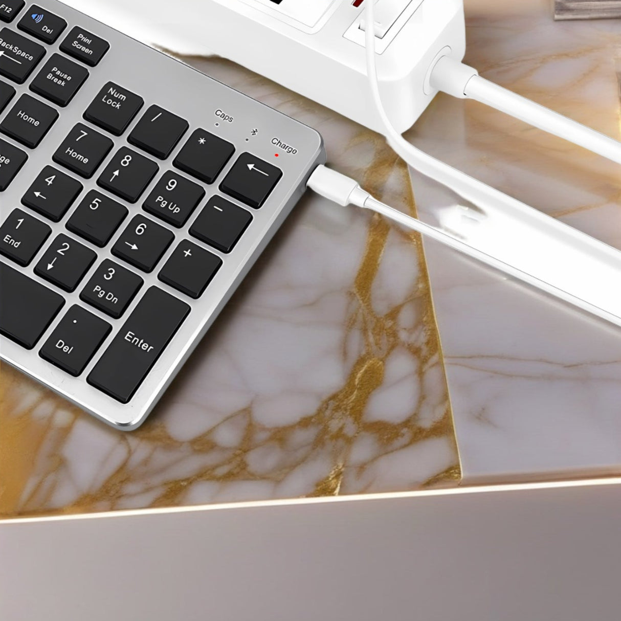 Bervolo® Újratölthető Bluetooth Billentyűzet – Scissor Switch, Multimédiás Billentyűk, Univerzális Kompatibilitás, Windows/Mac/iOS/Android, fekete